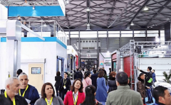 中先辈的展览设备和完美的办事系统